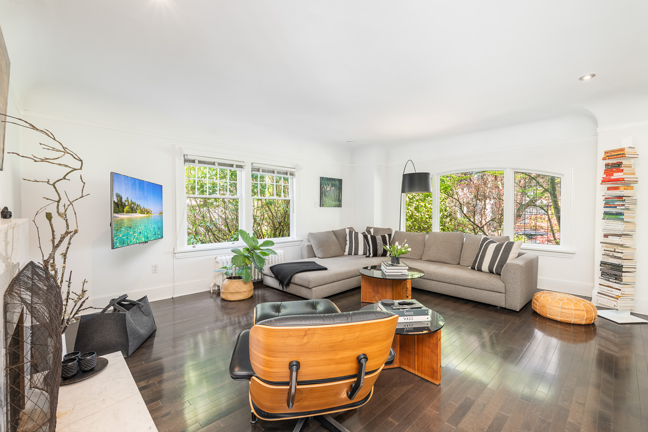 4678 W. 9th Avenue